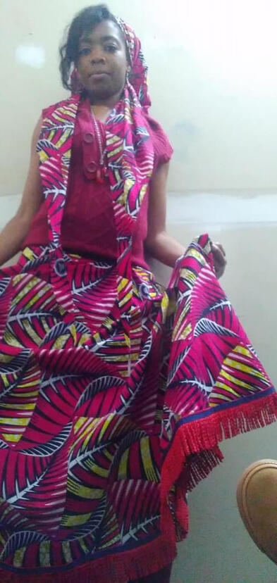 RED & YELLOW TROPICAL CIRCLE SKIRT WITH MATCHING HEADWRAP